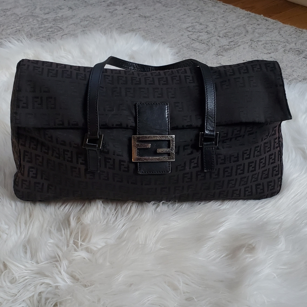 Handbag - Picture 2 of 11